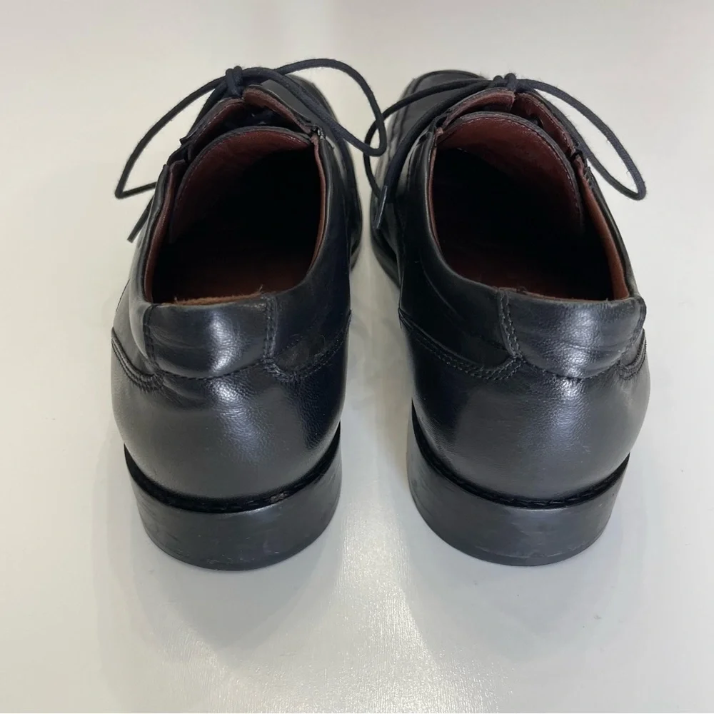 Johnston & Murphy Black Leather Bartlett Moc-Toe LaceUp Shoes, size 9.5